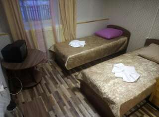 Гостиница Куршавель Байкальск Стандартный двухместный номер с 2 отдельными кроватями-2