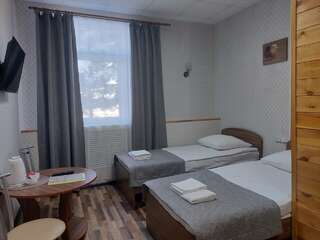 Гостиница Куршавель Байкальск Двухместный номер с 2 отдельными кроватями-6